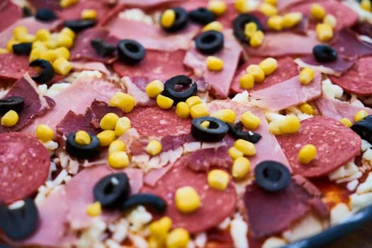 meat lovers pizza bacon sausage pepperoni