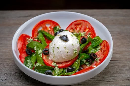 caprese salad fresh mozzarella tomatoes basil
